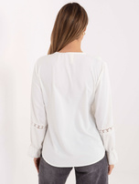 Ecru wizytowa bluzka z koronką