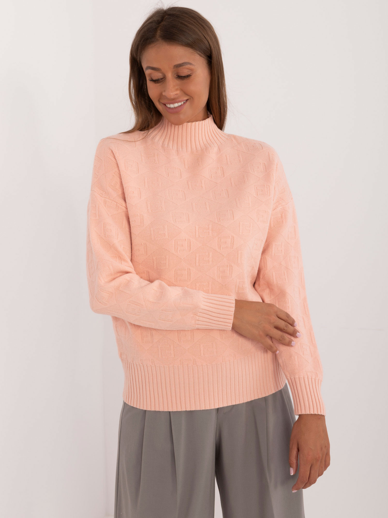 Sweter brzoskwiniowy