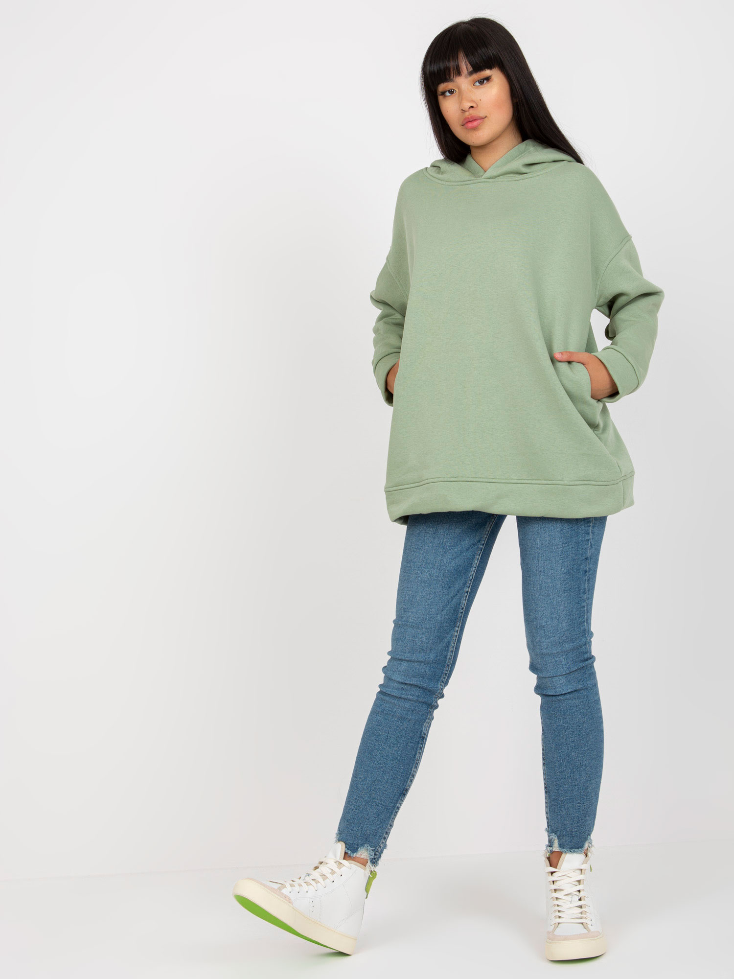 Pistacjowa dresowa bluza basic z kapturem