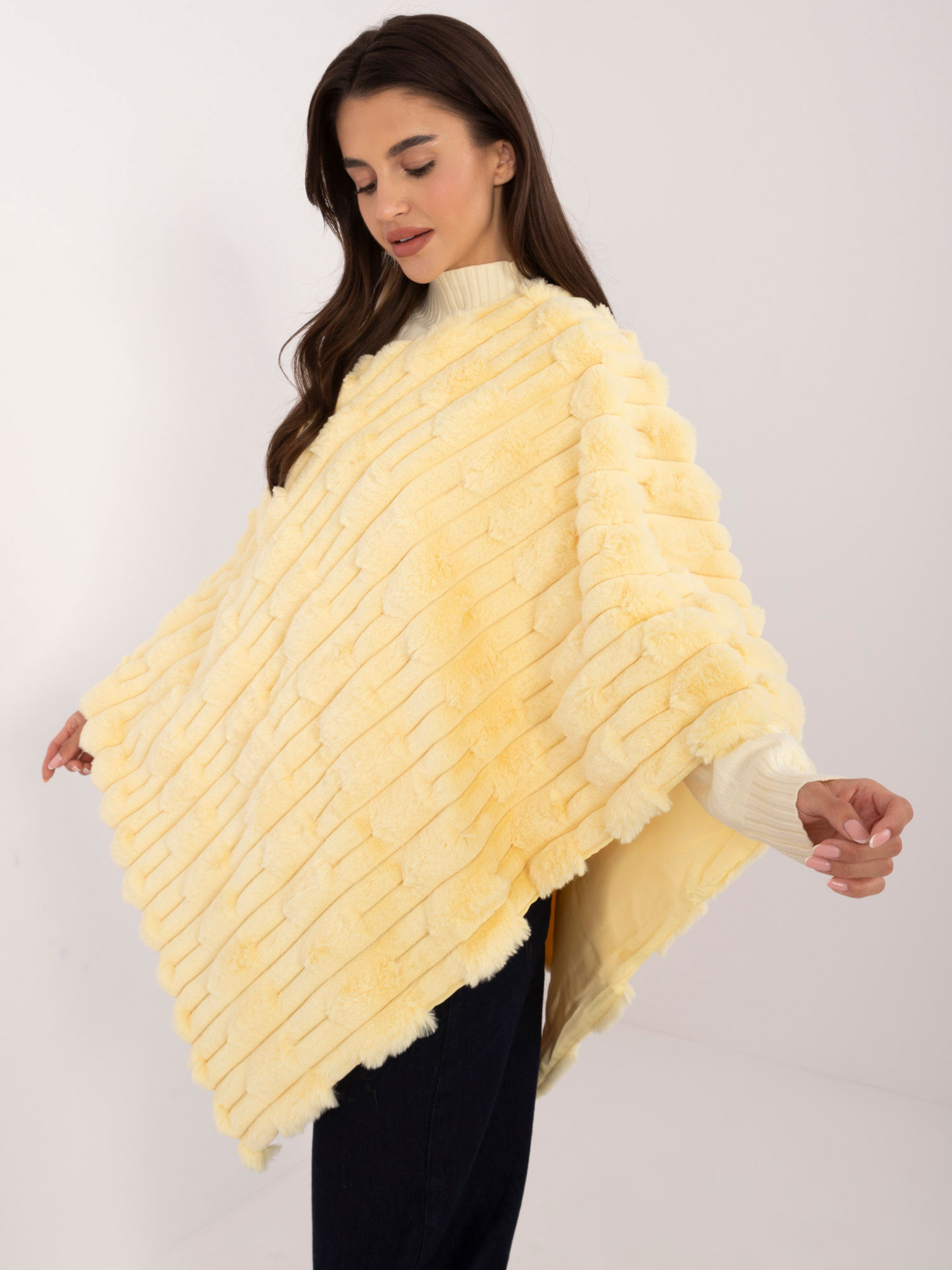 Poncho jasny żółty