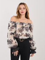 Schwarze Damenbluse im spanischen Stil aus leichtem Stoff.