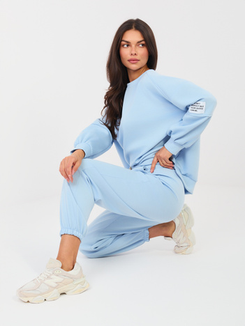 Jasnoniebieski komplet z miękkiego materiału