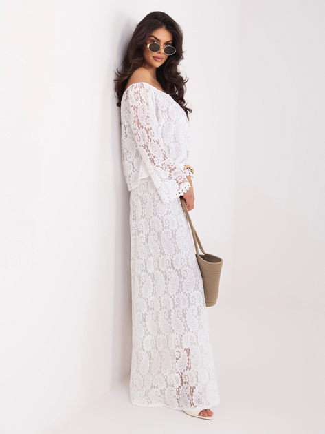 Białe koronkowe spodnie w stylu boho