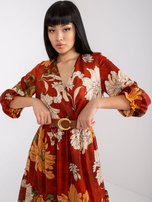 Jasnobrązowa sukienka z paskiem Pensacola