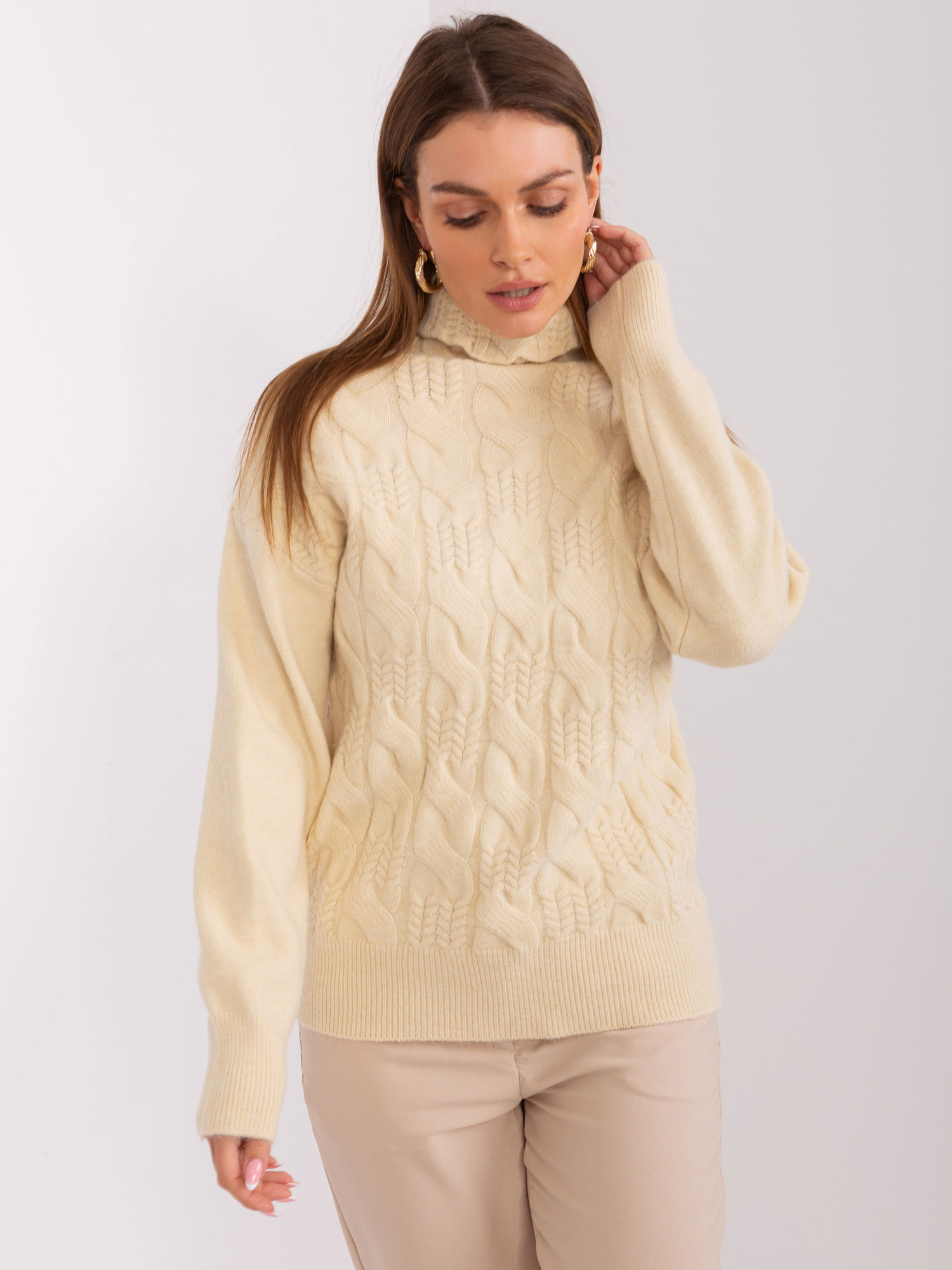 Sweter jasny beżowy