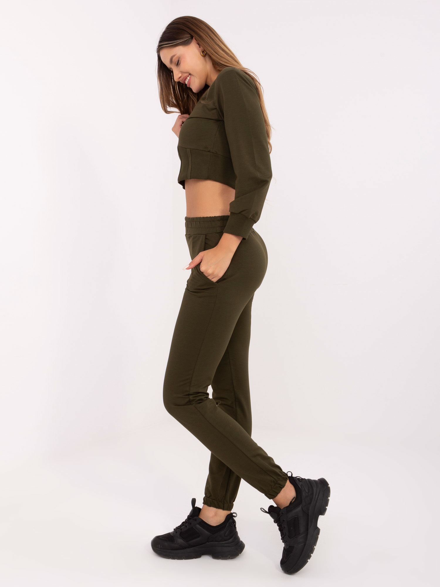 Khaki dresowy komplet z krótką bluzą RUE PARIS 