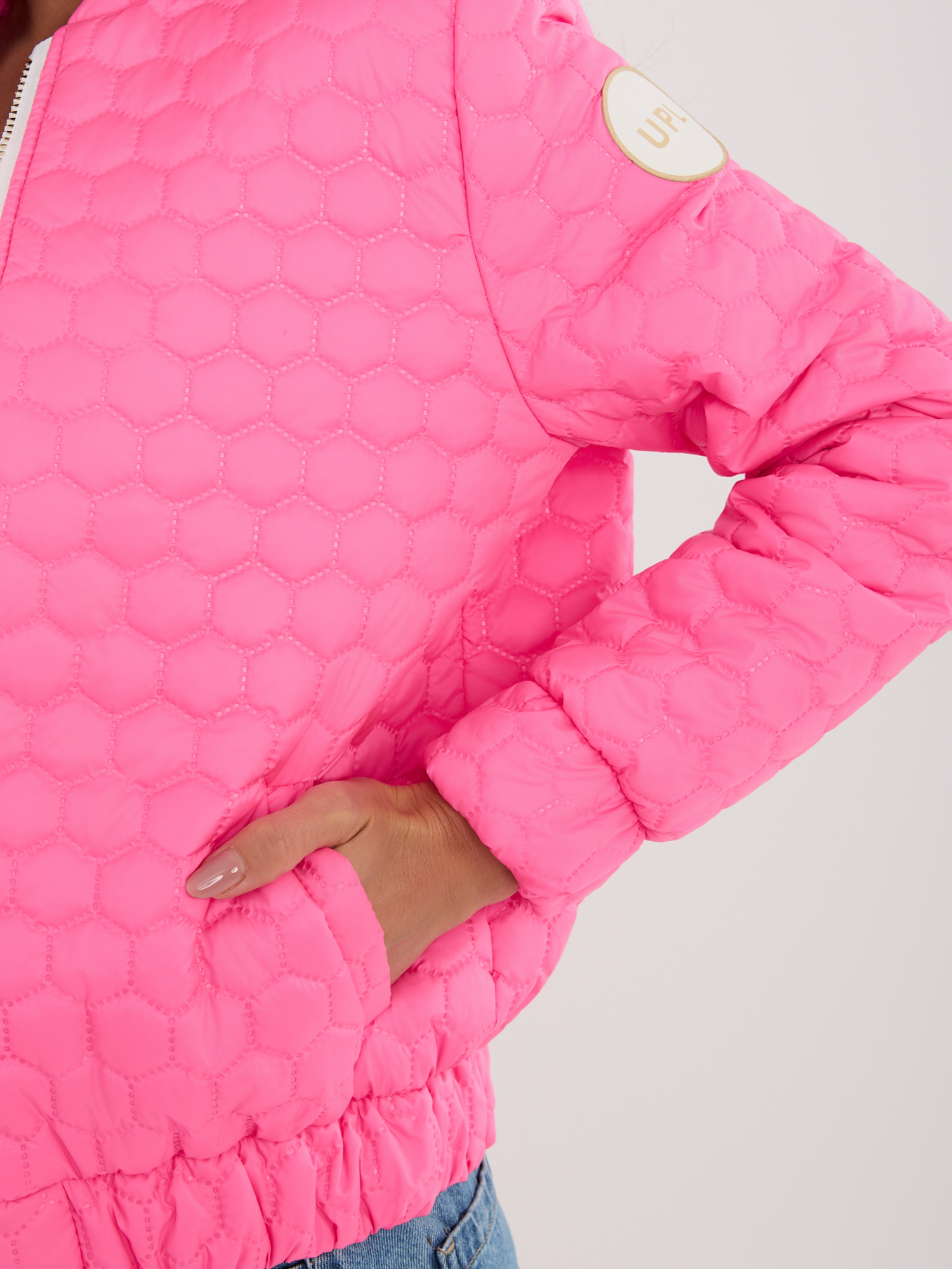Fluo różowa pikowana kurtka ze stójką