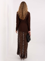 Brązowa wieczorowa sukienka z drapowaniem