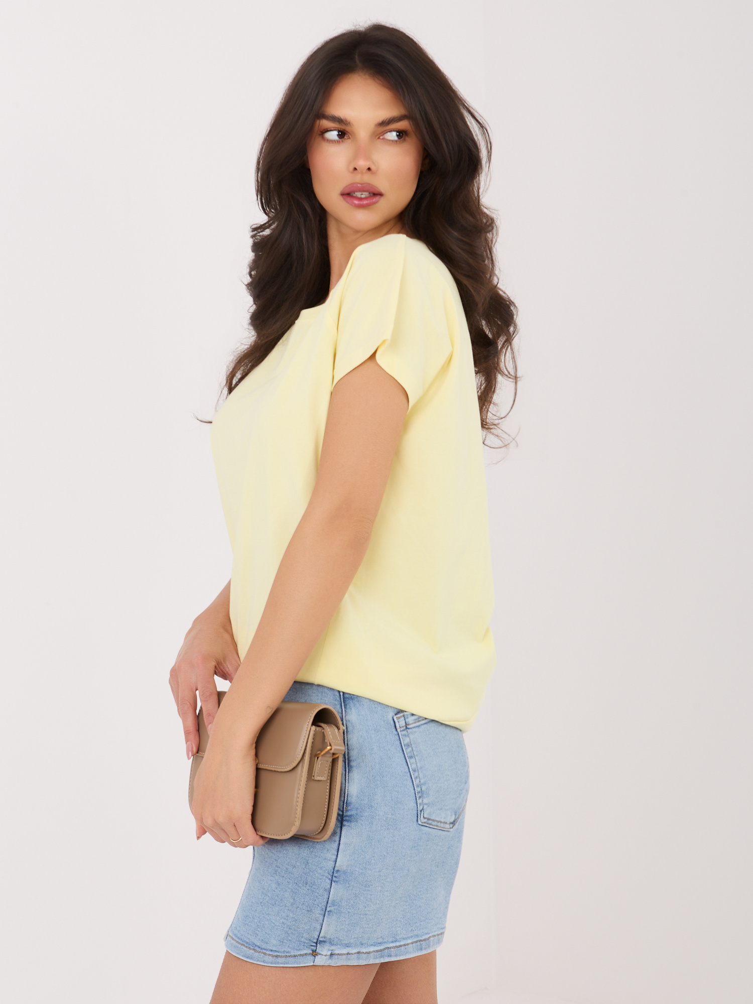 Jasnożółta damska bluzka basic z rozcięciami RUE PARIS 