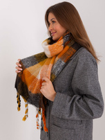 Hurt Ciepły czarno-pomarańczowy damski szal w kratę