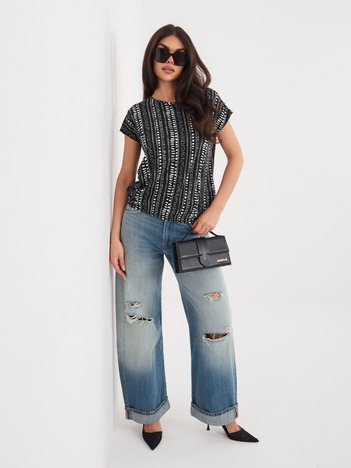 Czarna bluzka z krótkim rękawem SUBLEVEL 