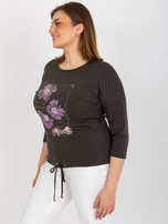 Hurtownia Khaki bluzka plus size z aplikacją i nadrukiem