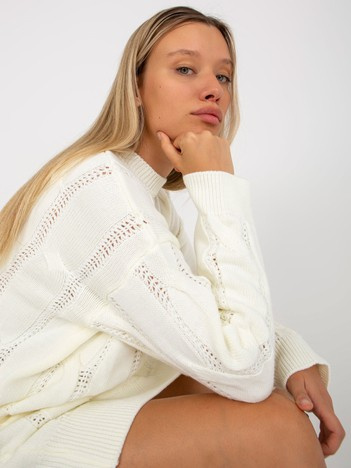 Hurtownia Ecru mini sukienka dzianinowa ze stójką RUE PARIS