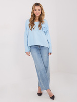 Jasnoniebieska bawełniana bluzka z dekoltem V