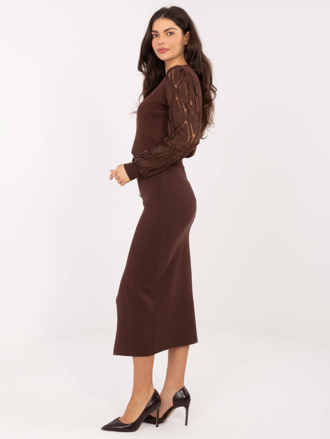 Brązowa dzianinowa spódnica z rozcięciem