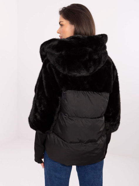 Czarna futrzana kurtka z kapturem
