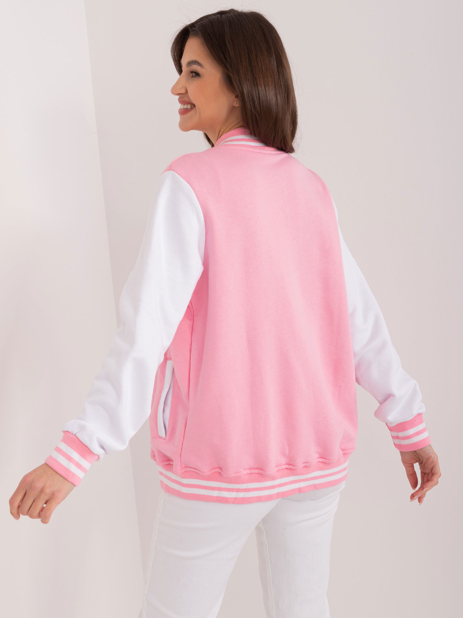 Hurtownia Różowa dresowa bluza typu baseball