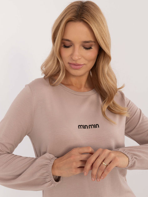 Hurtownia Beżowa luźna bluzka longsleeve z napisem