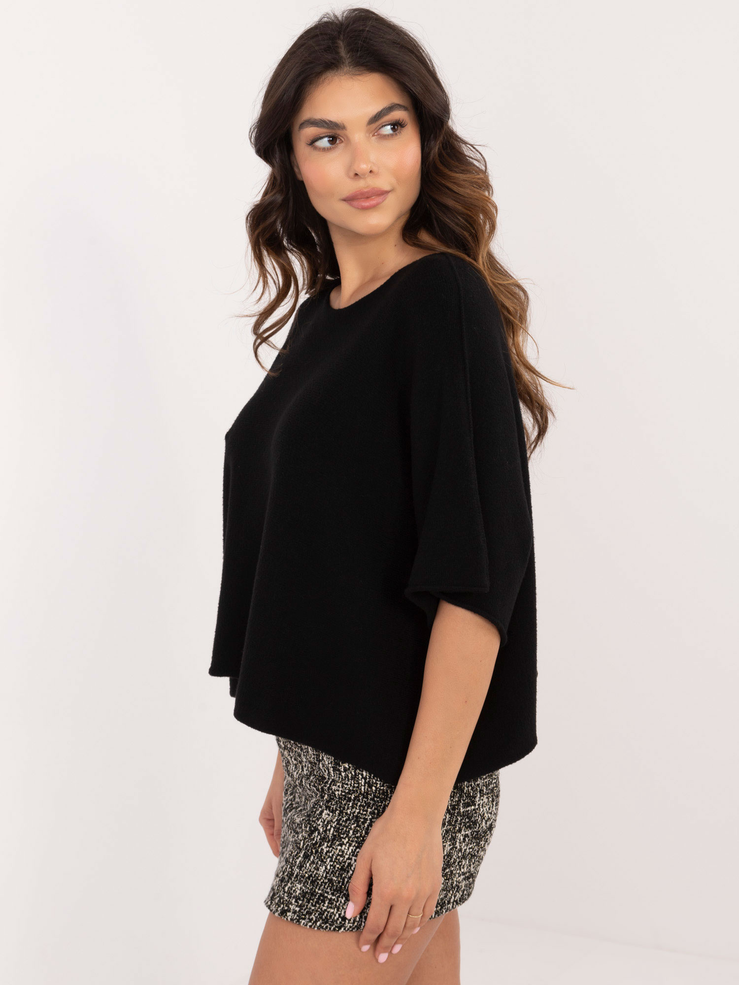 Hurtownia online Czarny krótki sweter oversize