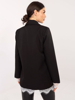 Czarna marynarka z koronkowym wykończeniem