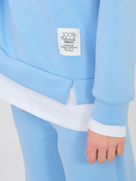 Pastelowy niebieski komplet z prostymi spodniami RUE PARIS 