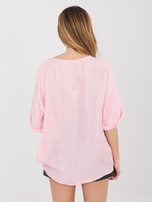 Jasnoróżowa letnia bluzka z zapięciem na guziki