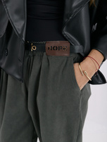 RUE PARIS Khaki Cordhosen mit Taschen.