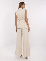 Beżowy garniturowy komplet z długą kamizelką