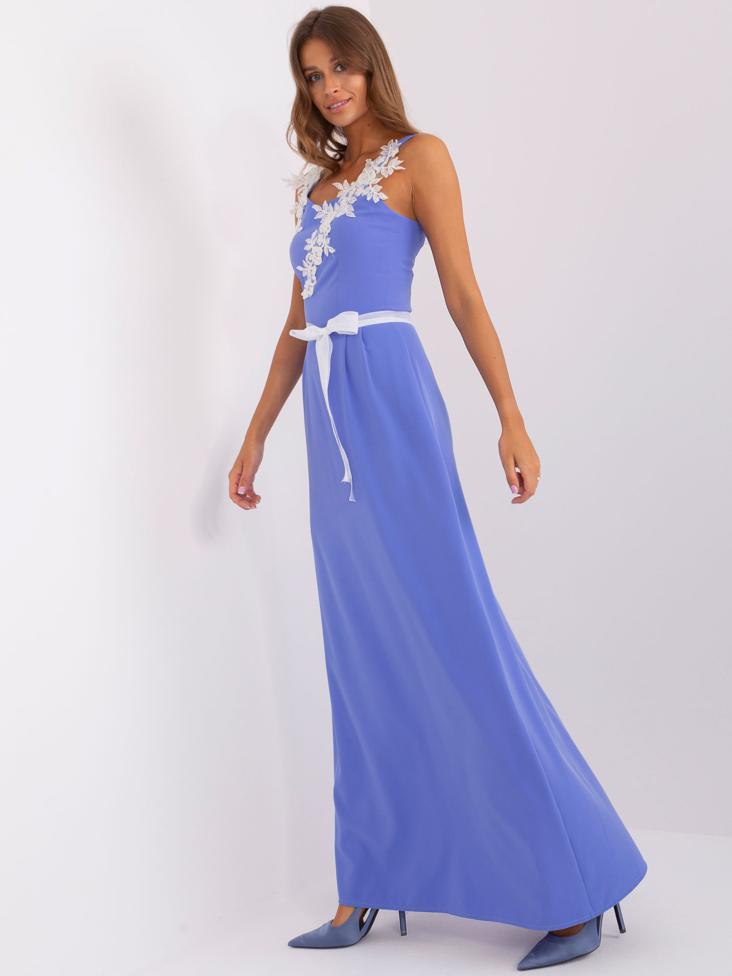 Hurt Dark blue maxi evening dress with lace.