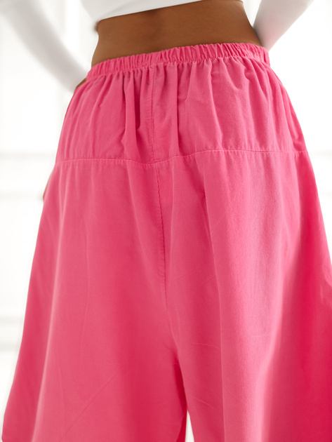 Ciemnoróżowe sztruksowe spodnie alladynki