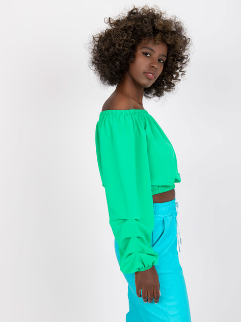 Zielona luźna krótka bluzka z hiszpańskim dekoltem Nineli