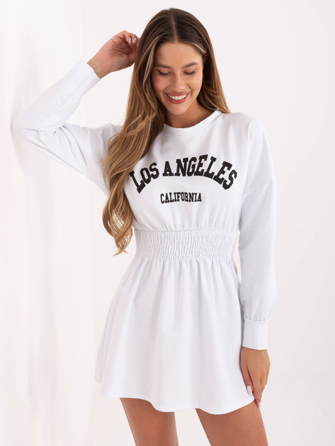 Biała dresowa sukienka z gumką w talii