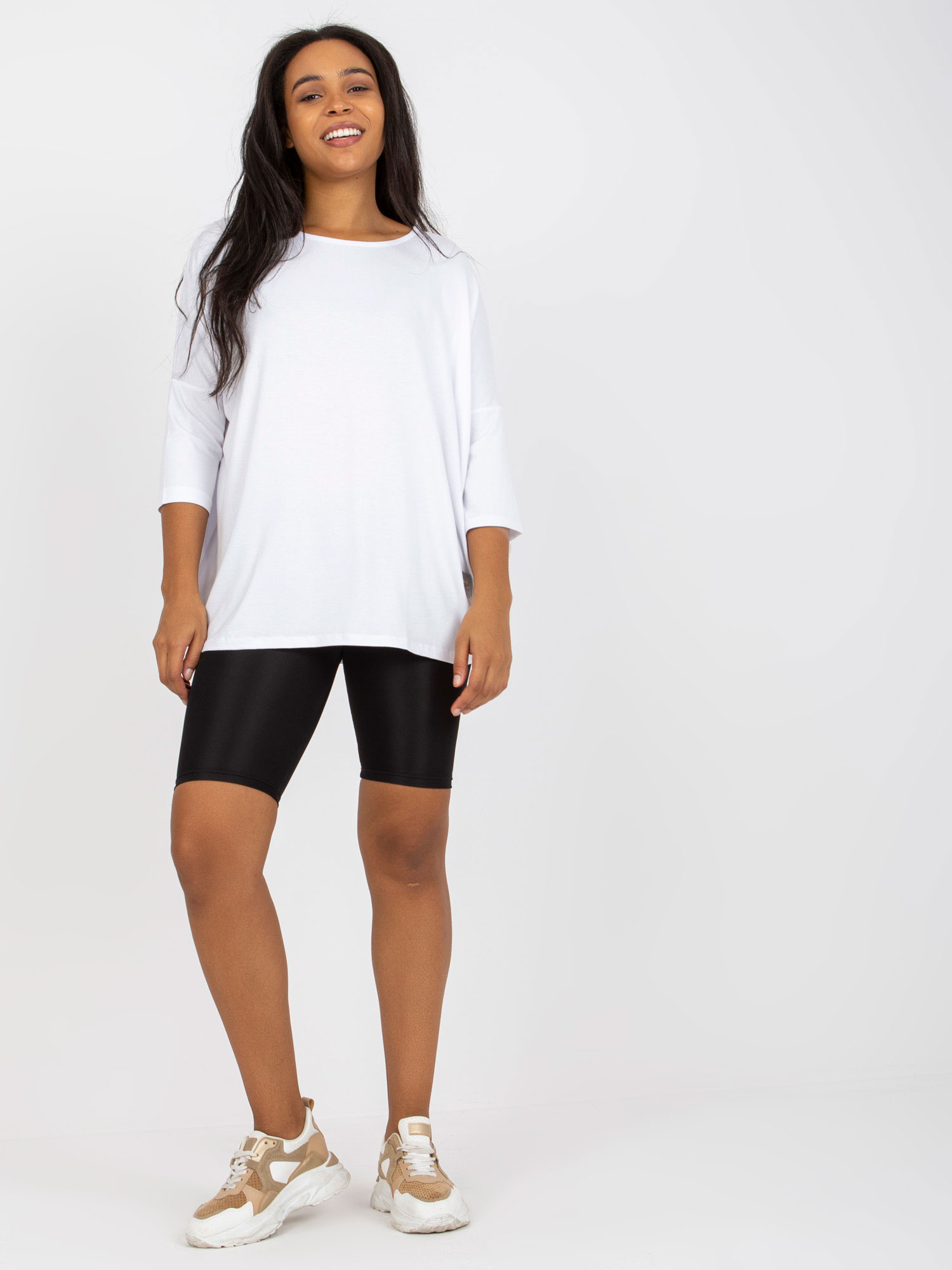 Hurtownia online Biała gładka bluzka plus size z rękawem 3/4 