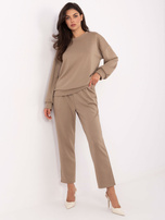 Ciemnobeżowy elegancki komplet z dżetami RUE PARIS 