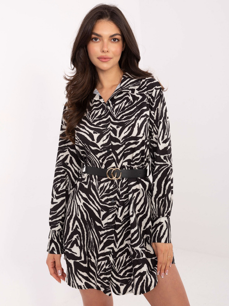 Czarno-biała koszulowa sukienka w zebrę