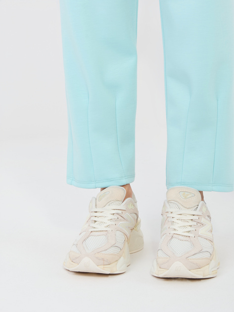 Miętowy komplet z przeszyciami na nogawkach RUE PARIS