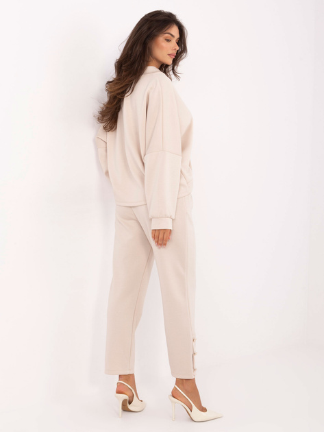 Beżowy komplet z ozdobnymi guzikami RUE PARIS