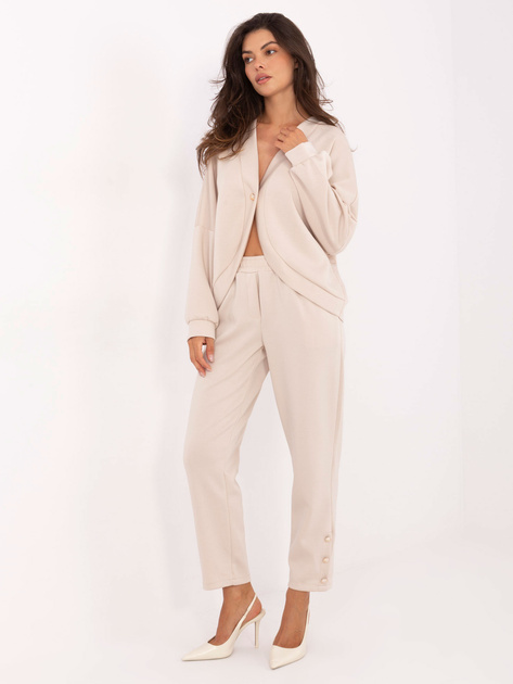 Beżowy komplet z ozdobnymi guzikami RUE PARIS