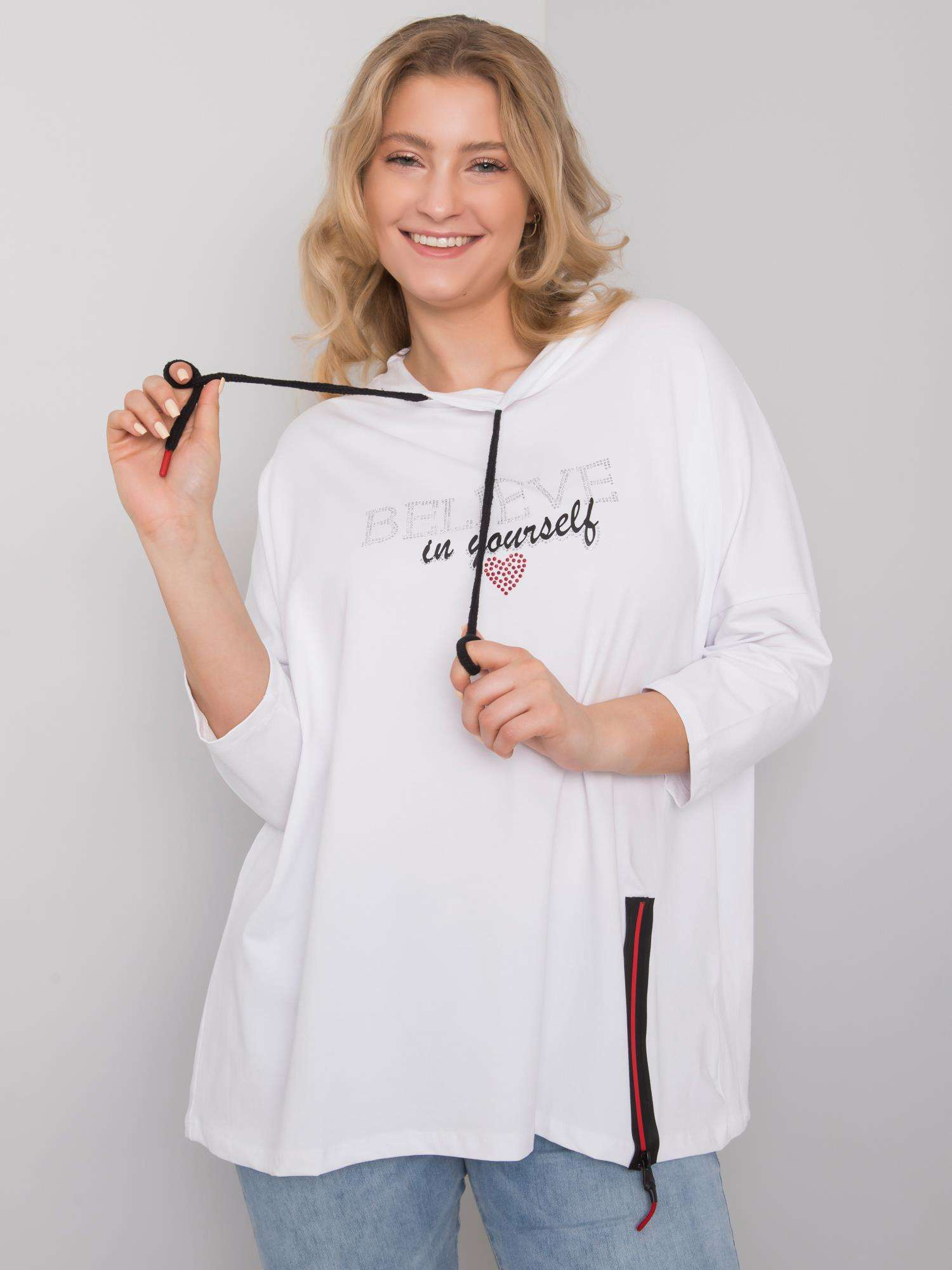 Weiße Bluse in Übergröße mit Nieten Philomena.