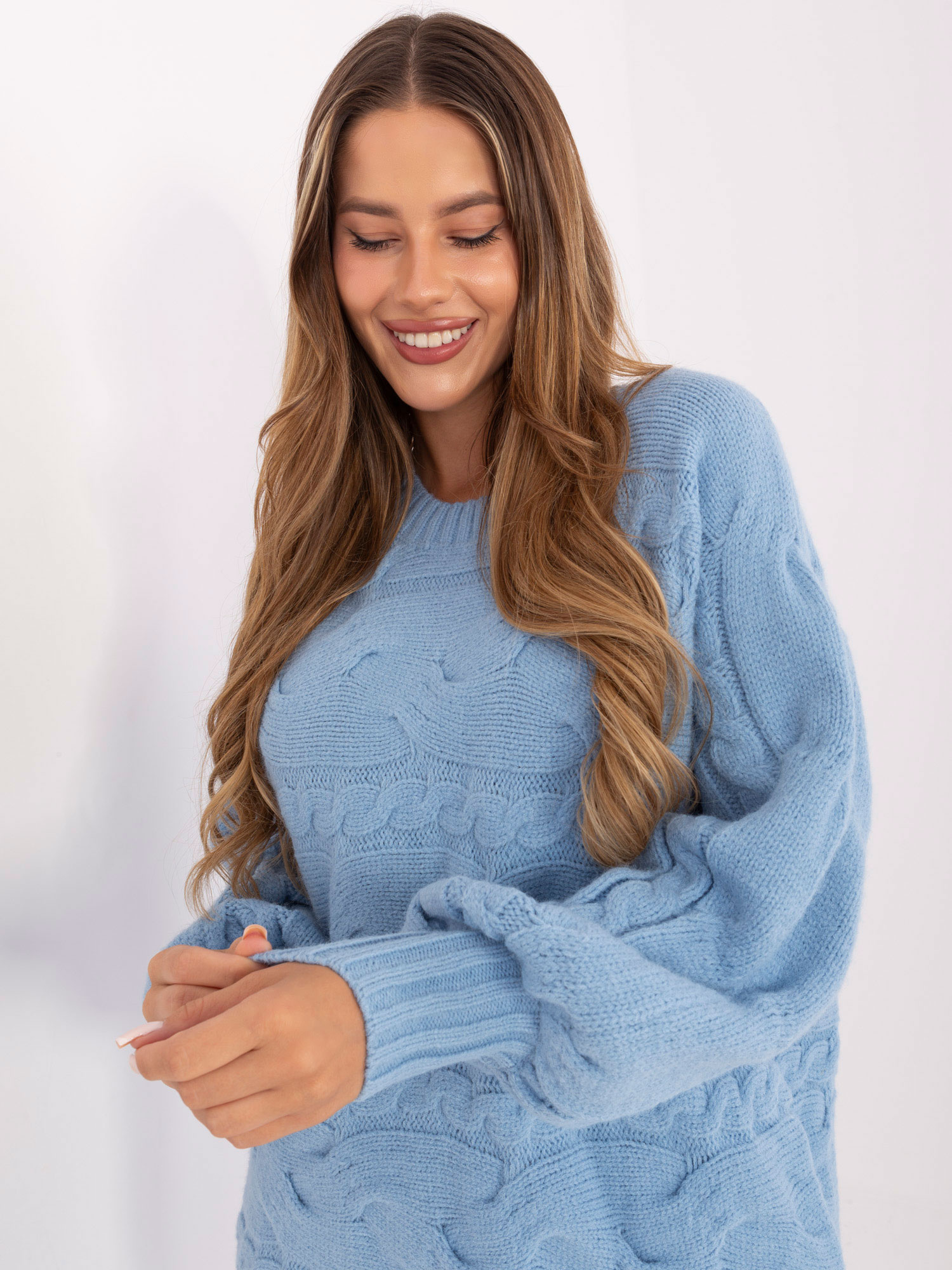 Sweter jasny niebieski