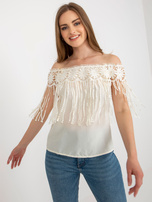 Hurt Jasnobeżowa letnia bluzka hiszpanka z koronką