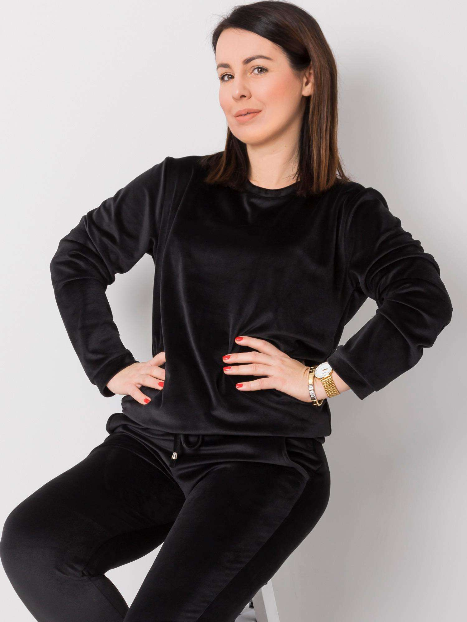 Juodas veliūro komplektas plus size Jeanne.