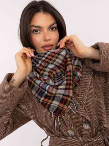 Online wholesale store Scarf with shiny thread.