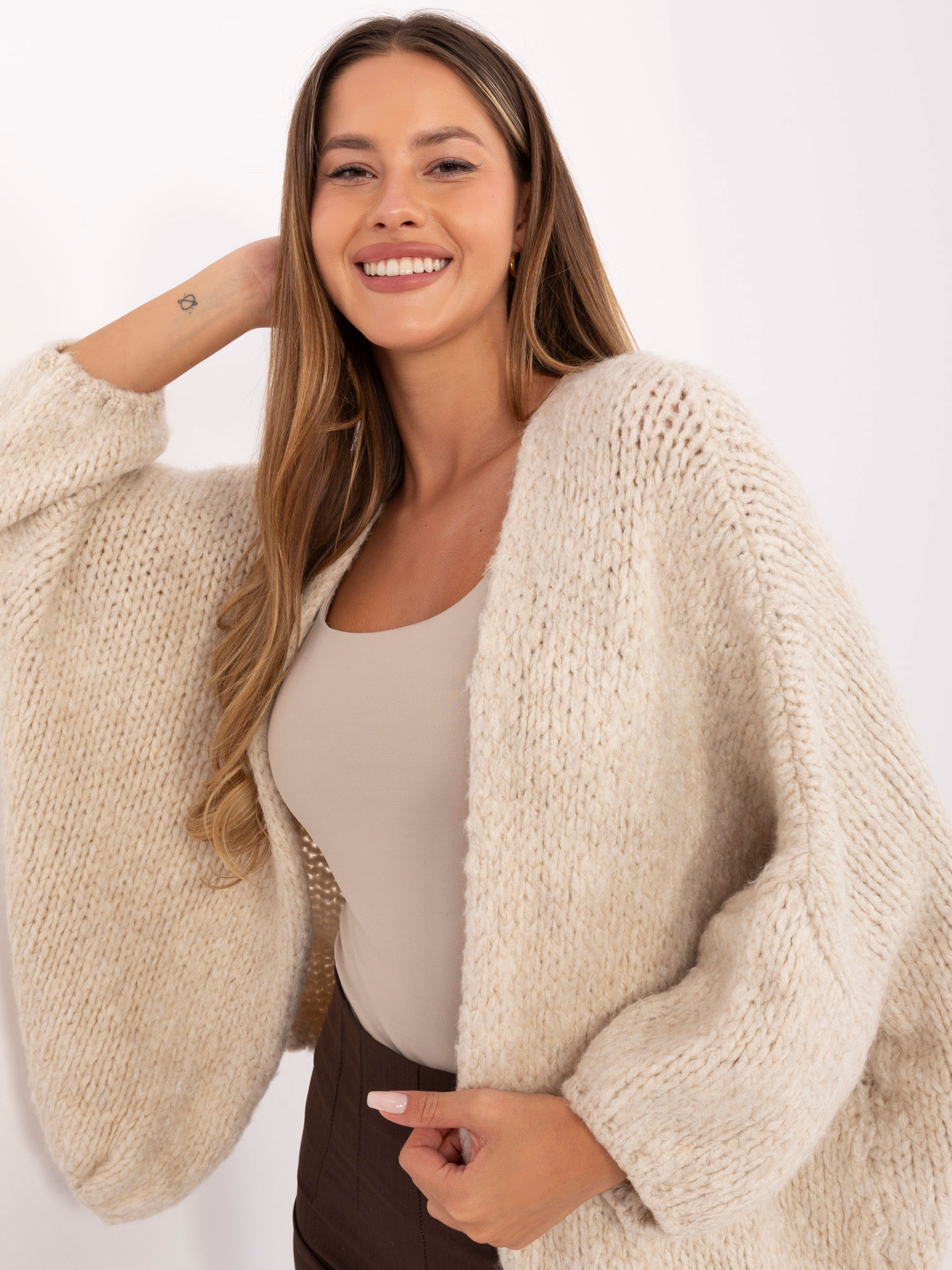 Sweter jasny beżowy