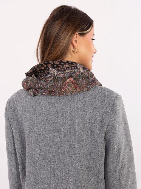 Czarna damska chusta z nadrukiem