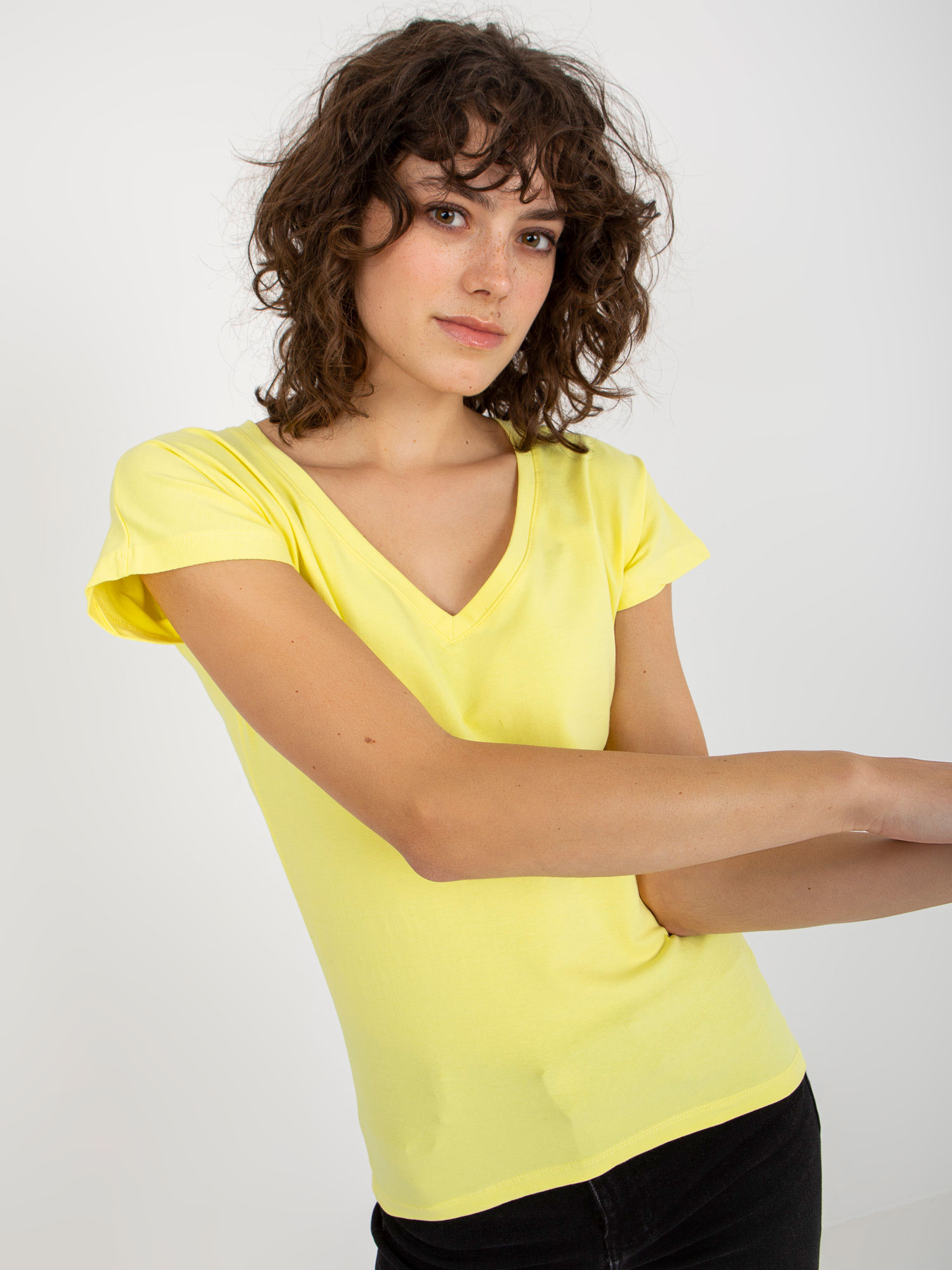 Online wholesaler Bright Yellow Smooth Basic Cotton T-shirt.