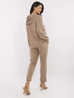 Hurt Ciemnobeżowy komplet z naszywkami w serca