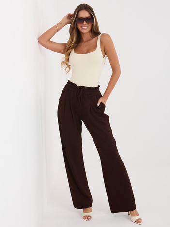 Czekoladowe dresowe spodnie z kieszeniami RUE PARIS 