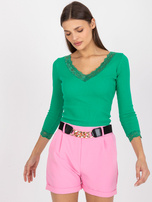 Zielona prążkowana bluzka na co dzień z koronką RUE PARIS 