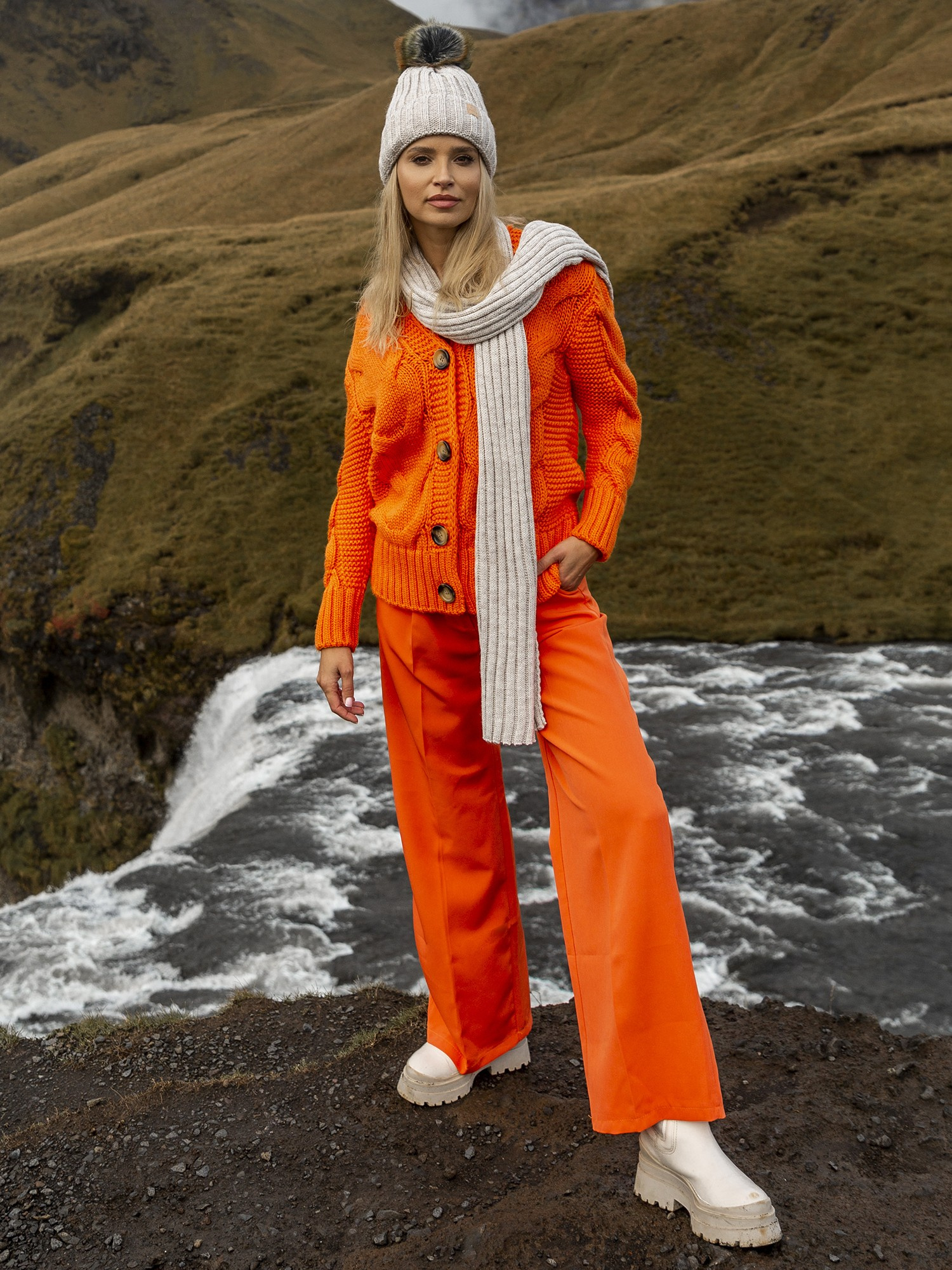 Beżowy komplet zimowy z czapką i szalikiem Rubby RUE PARIS